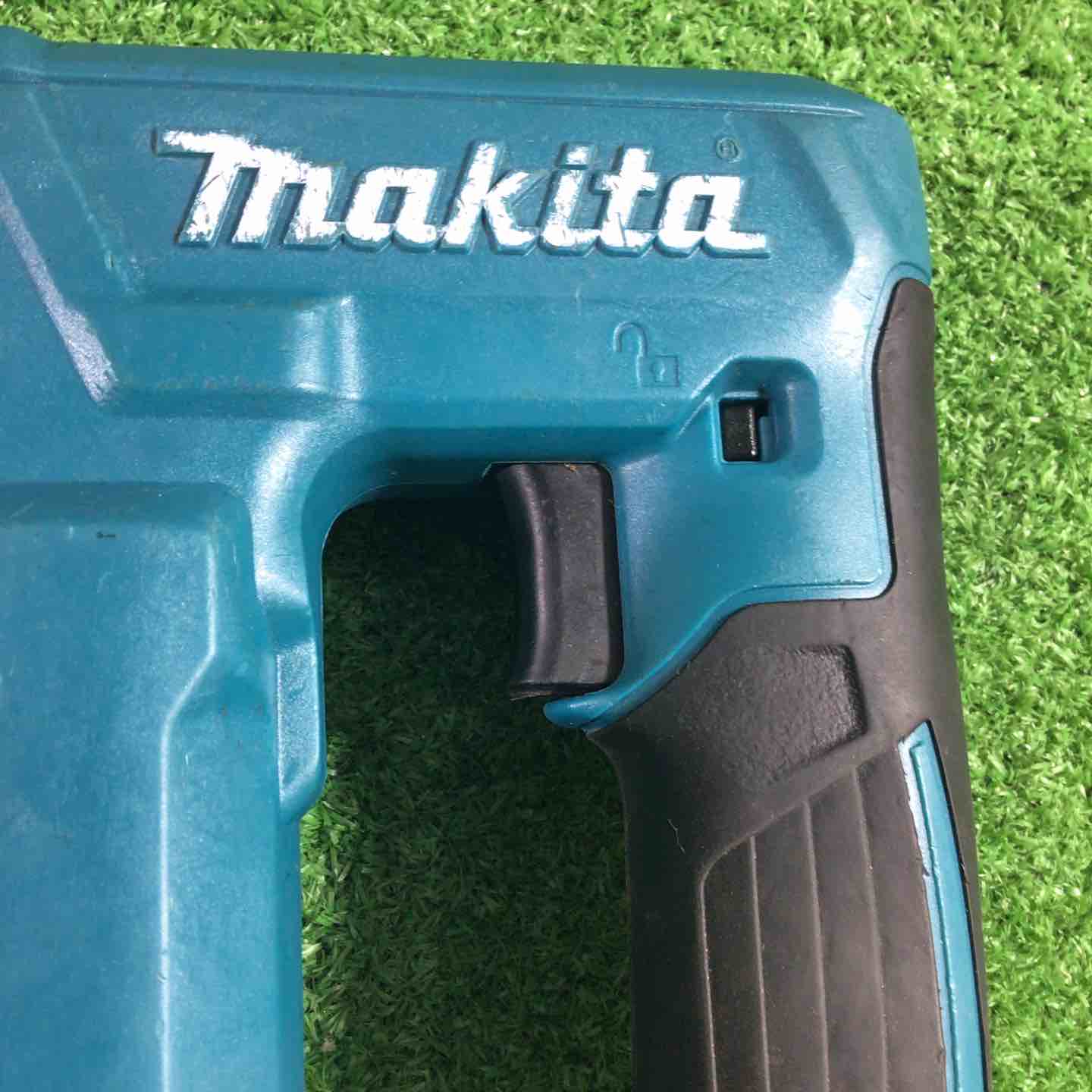 ◇マキタ(makita) CT線 コードレスタッカー ST312DRG【川口店
