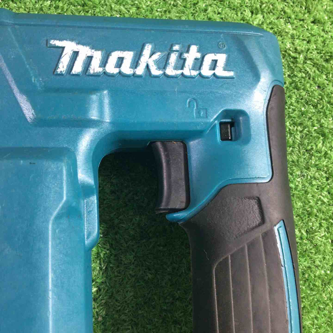 ◇マキタ(makita) CT線 コードレスタッカー ST312DRG【川口店】