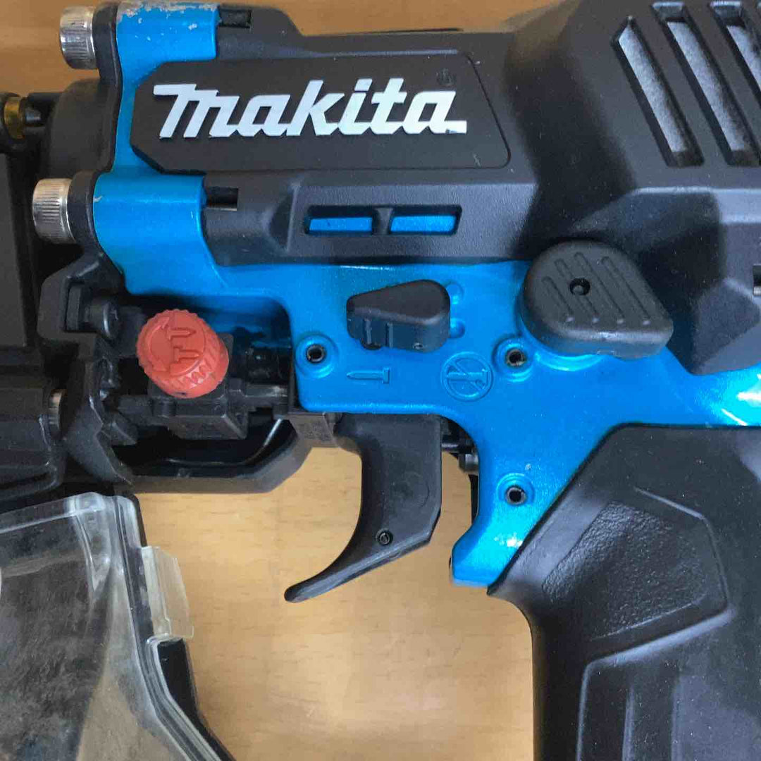 ★マキタ(makita) 高圧エア釘打ち機 AN636HM【越谷店】