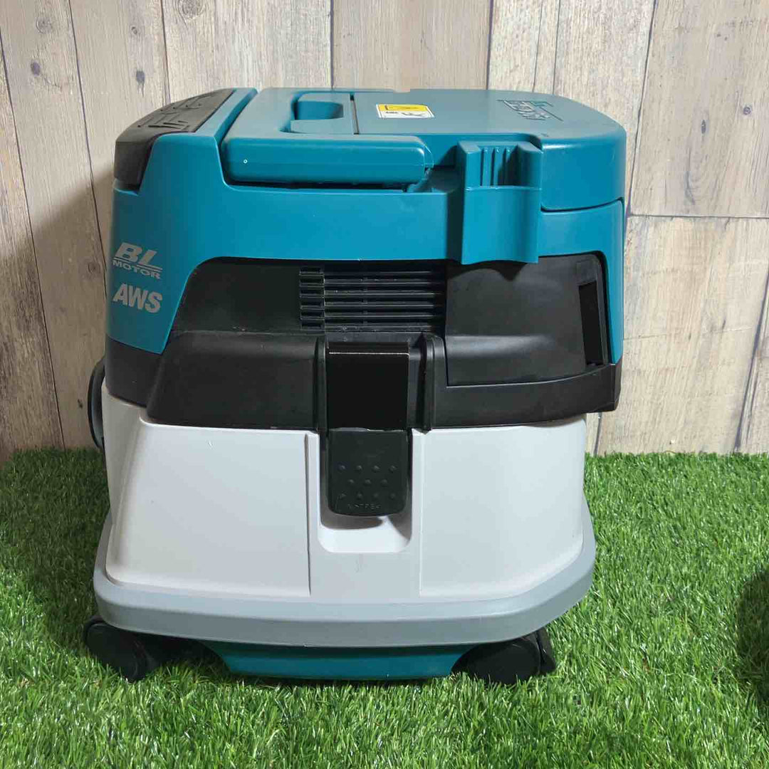 ★マキタ(makita) 18V×2 粉じん専用 コードレス集じん機 VC867DZ 本体のみ【戸田店】