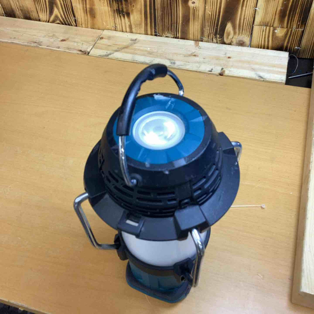 ★マキタ(makita) コードレスランタン付きラジオ MR054【越谷店】