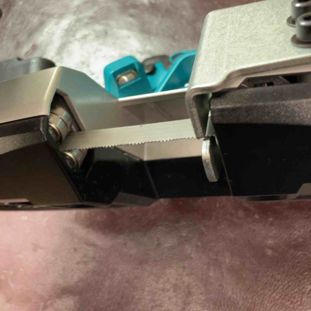 【中古美品】★マキタ(makita) コードレスポータブルバンドソー PB184DZ【東大和店】