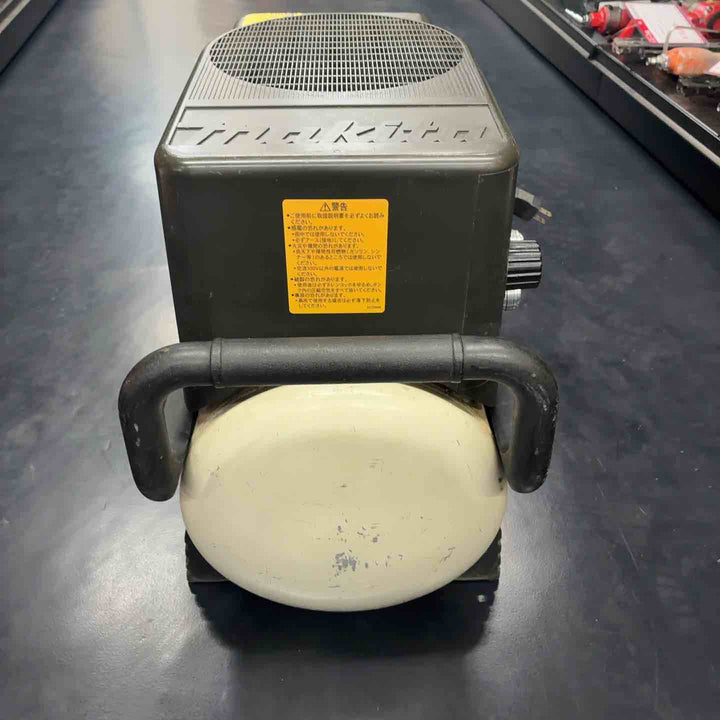 マキタ makita エアコンプレッサ 常圧 エアーコンプレッサー AC9001 満充填-約1分10秒【藤沢店】