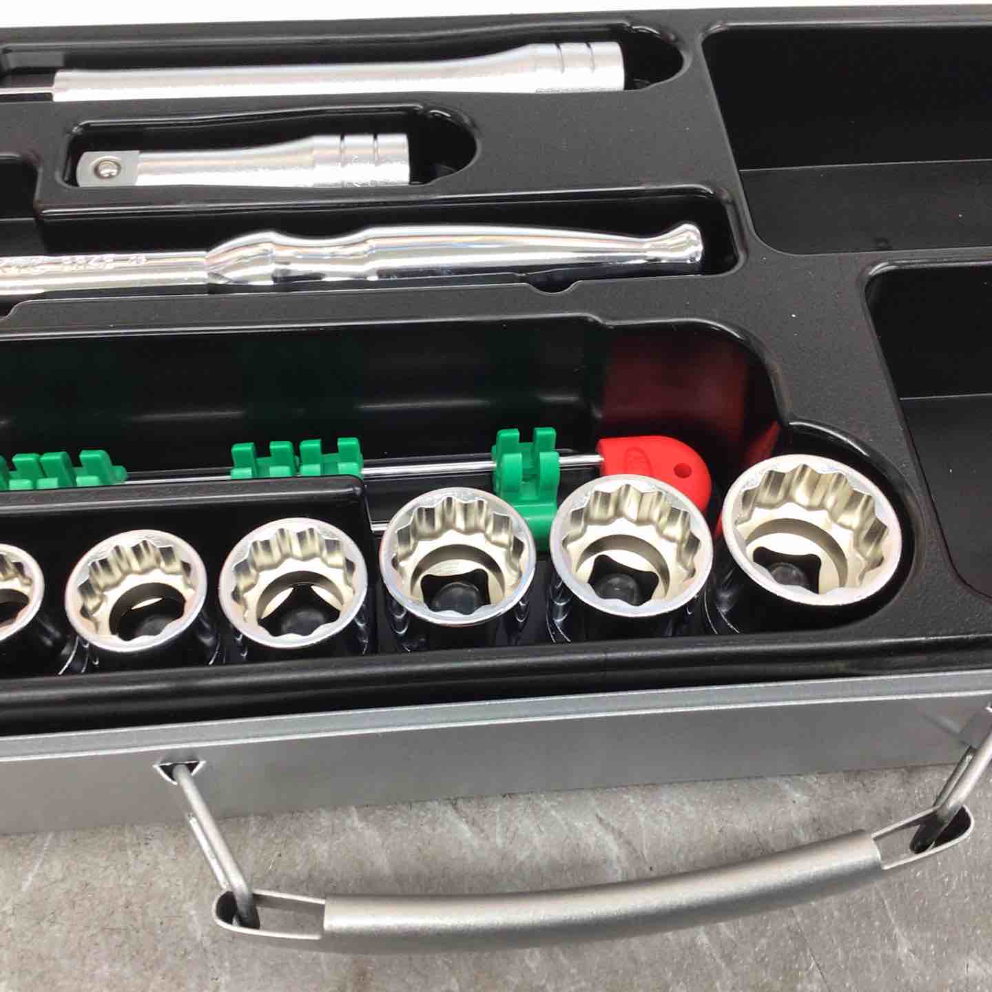 京都機械工具(KTC) ソケット レンチセット TB410 差込角:12.7mm 14点 1セット 京都機械工具 TB410 12.7sq.ソケットレンチセット 14点 市場KYOTO