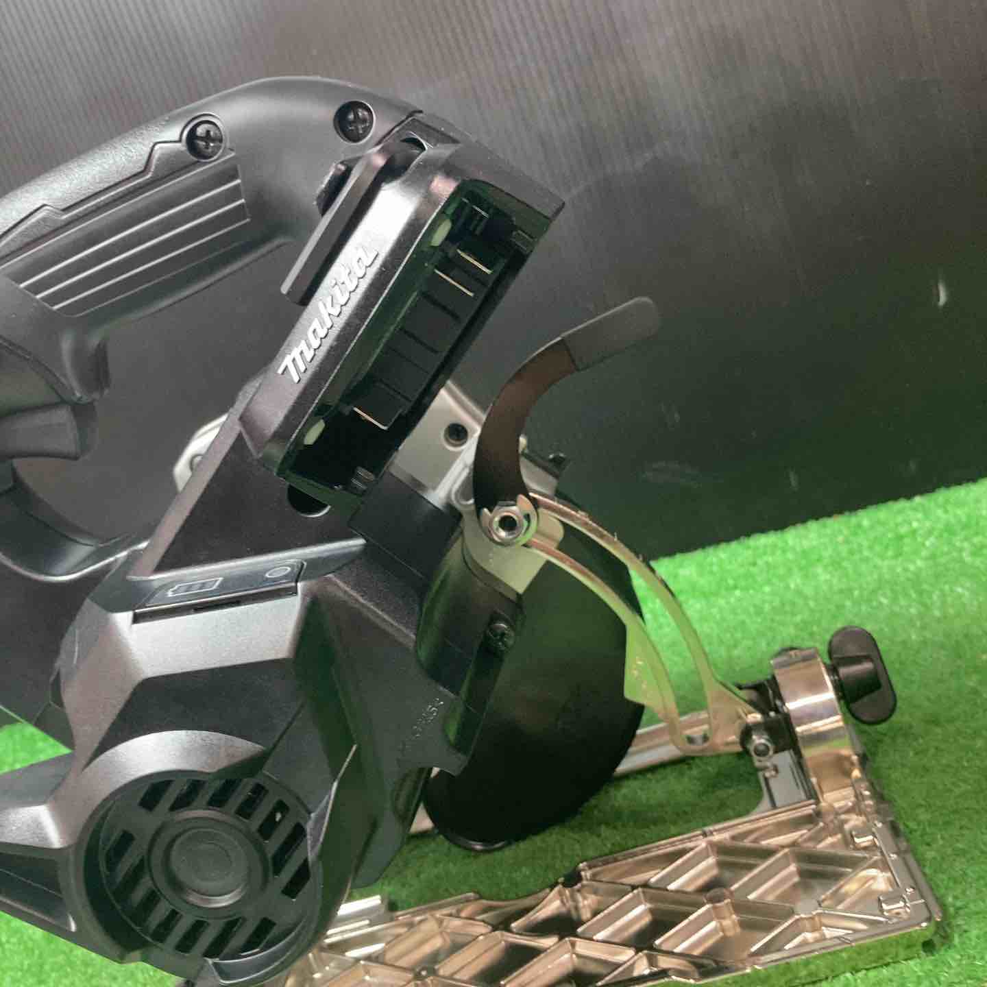 未使用品(店頭展示品)】☆マキタ(makita) コードレスマルノコ HS474DZB