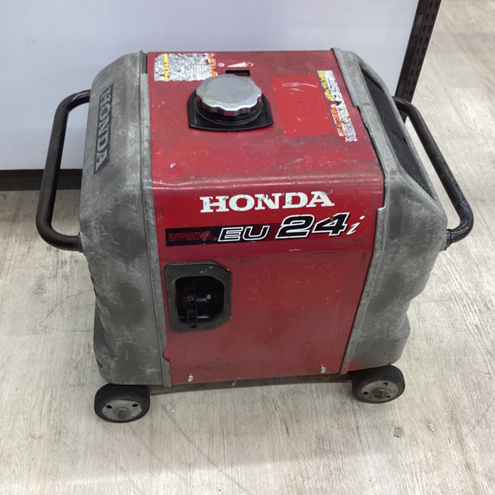 【店頭受取り限定】ホンダ(HONDA) インバーター発電機 EU24i_車輪あり 連続運転 可能時間 約8.5h 動作確認済み 【川越店】