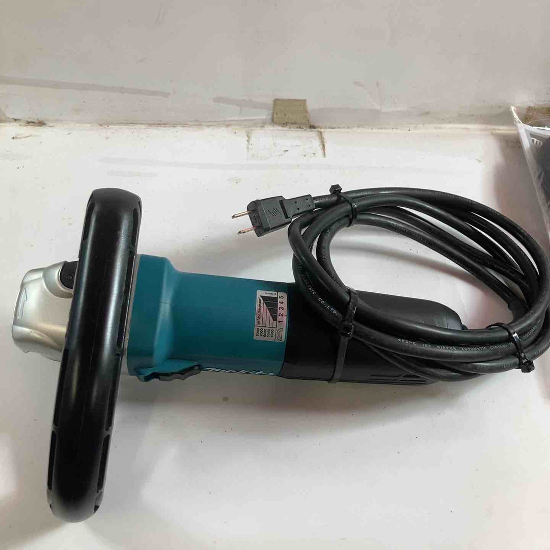 ★マキタ(makita) 125mm電子コンクリートカンナ PC5010C【川崎店】