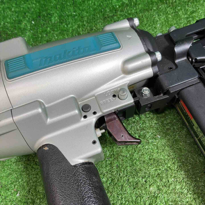 マキタ(makita) 常圧フロアタッカー AT1150B【藤沢店】