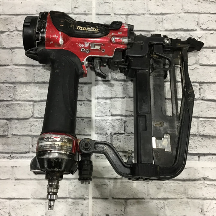 ★マキタ(makita) 高圧フロアタッカ AT450HA【藤沢店】