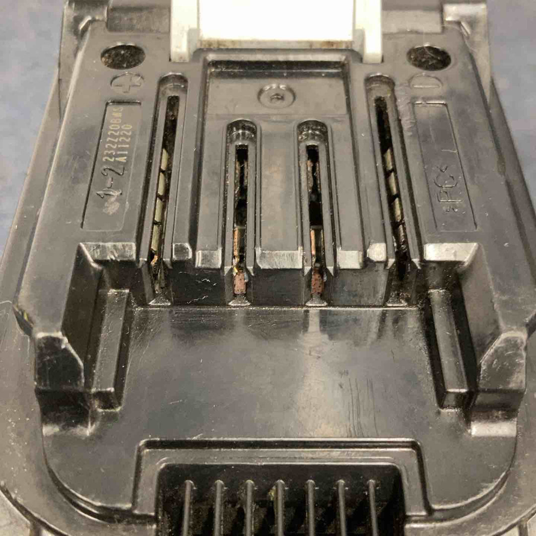 ★マキタ(makita) リチウムイオンバッテリー 40Vmax/8.0Ah BL4080F ※充電150回、寿命2/4【八潮店】