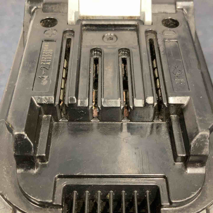 ★マキタ(makita) リチウムイオンバッテリー 40Vmax/8.0Ah BL4080F ※充電150回、寿命2/4【八潮店】