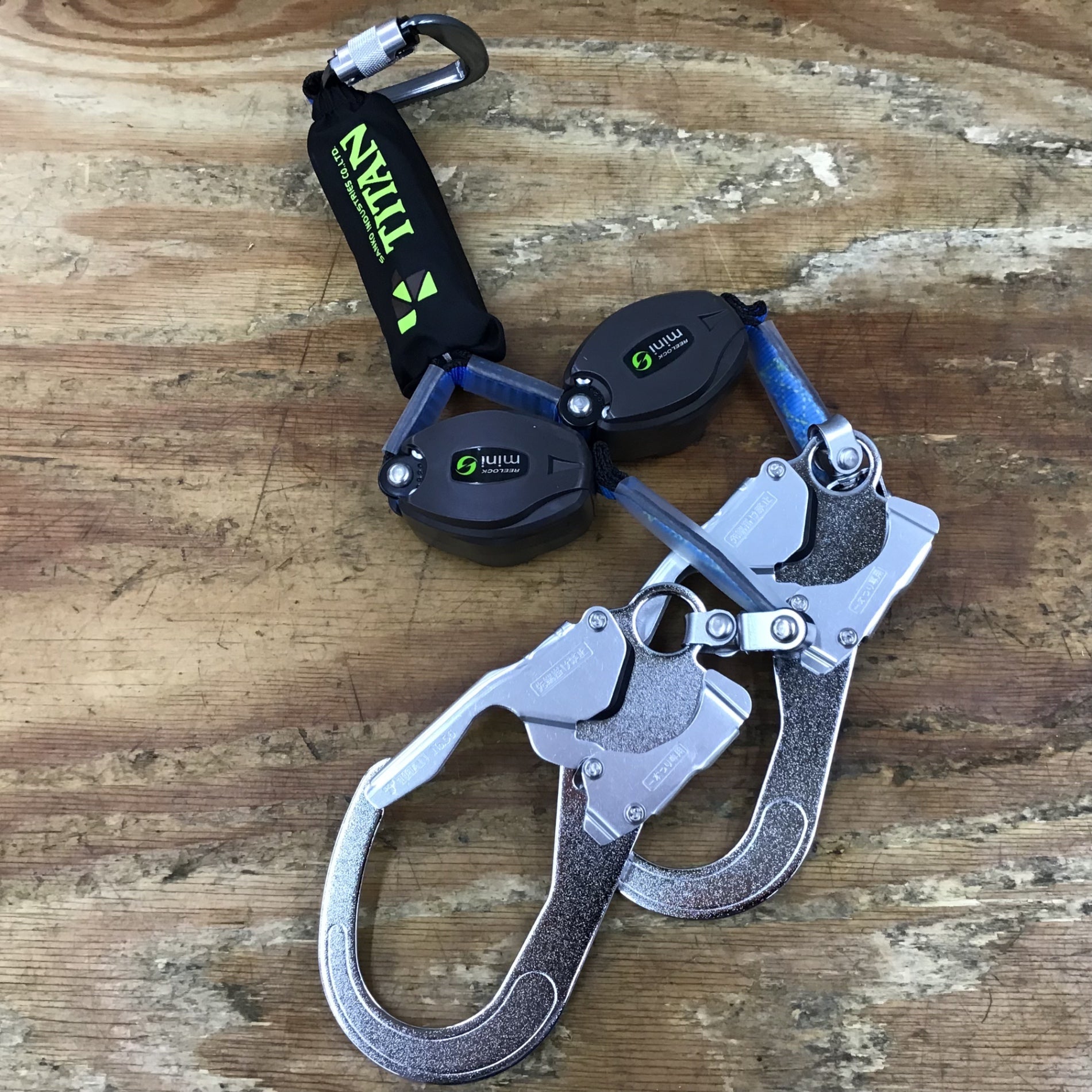 ▽タイタン(TITAN) リーロックmini フルハーネス用巻取式ランヤード(第