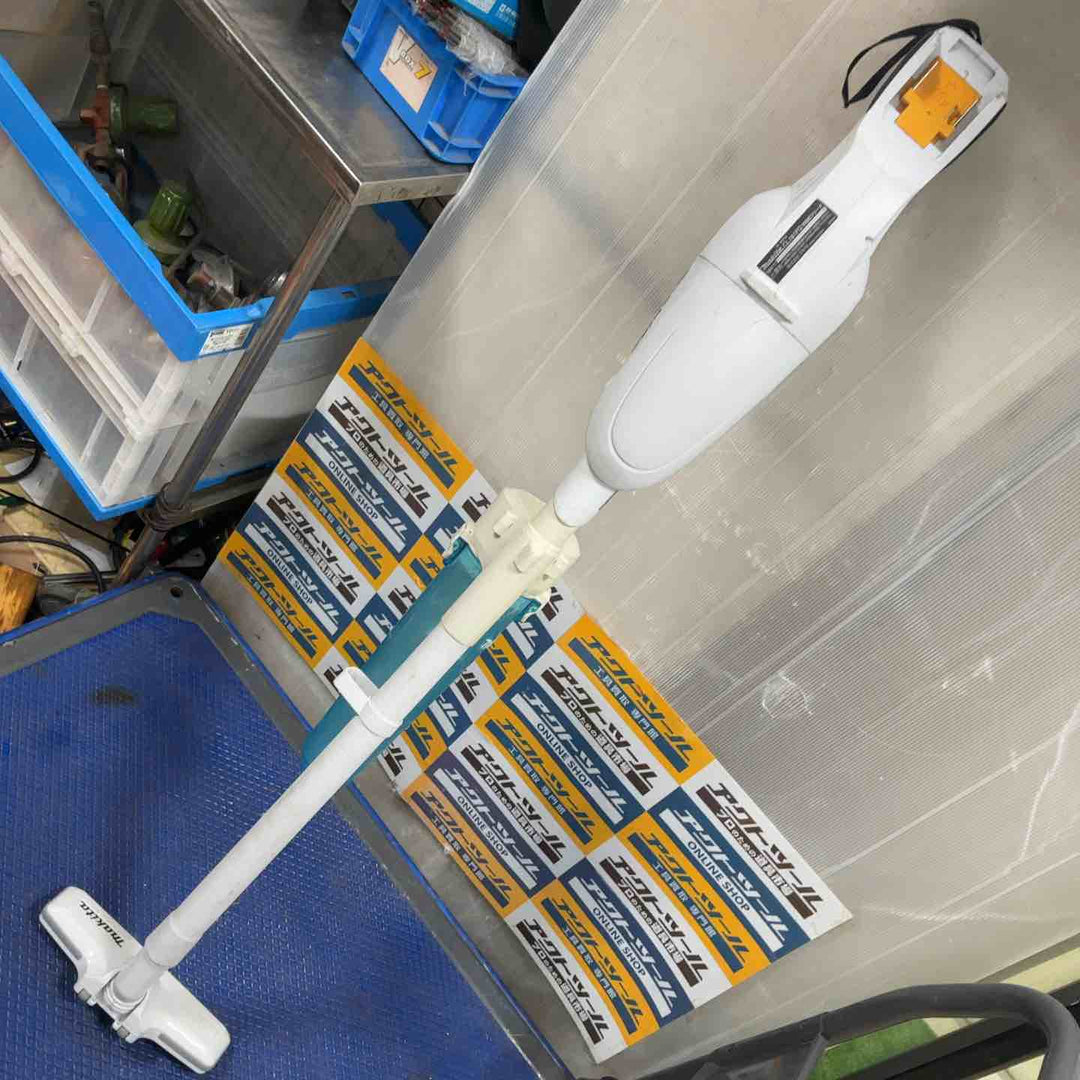 ☆マキタ(makita) コードレスクリーナー CL181FDZW【草加店】