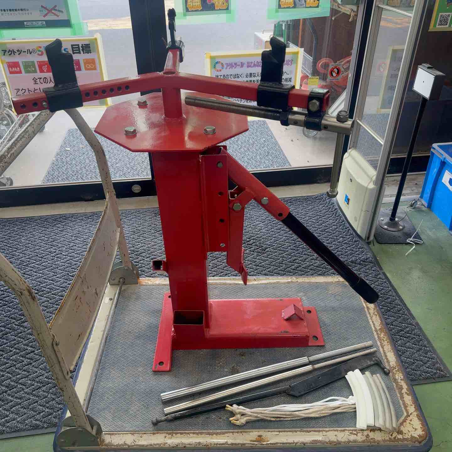 中古・店頭受取り限定】 アストロ マルチタイヤチェンジャー ビード