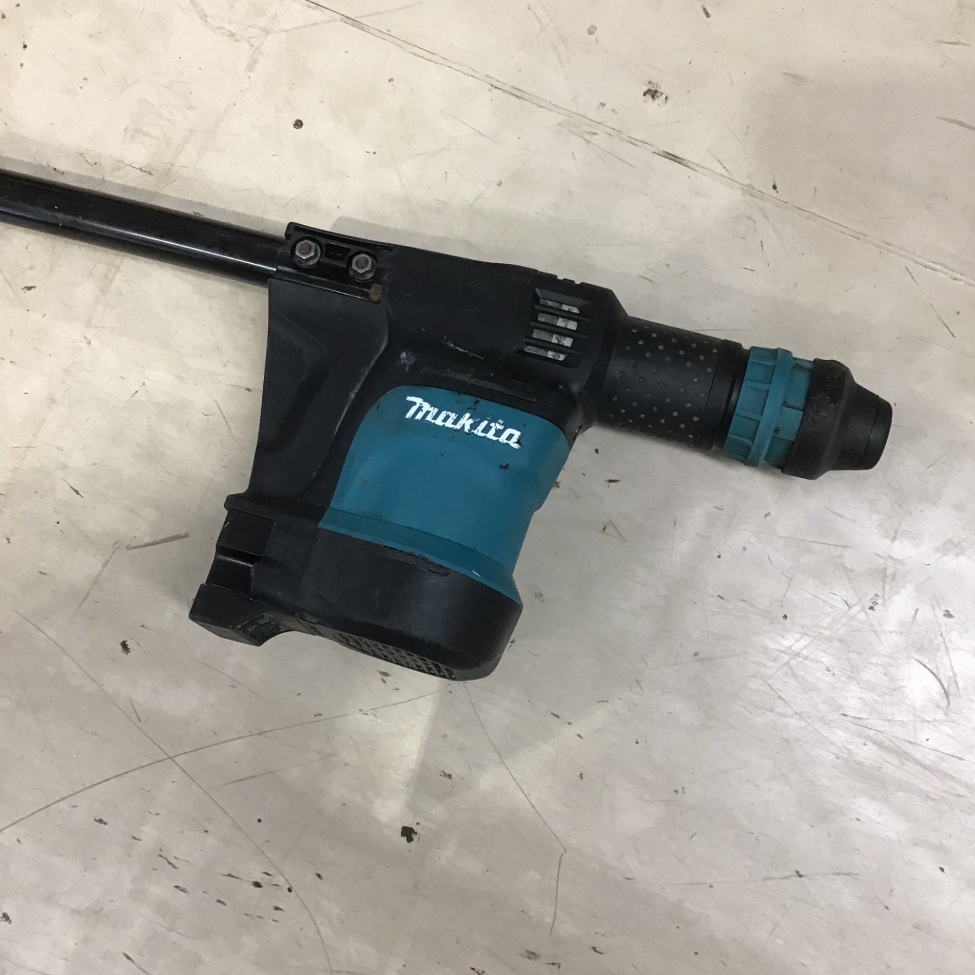 ☆マキタ(makita) 電動ケレン ロングハンドルタイプ HK1820L【町田店