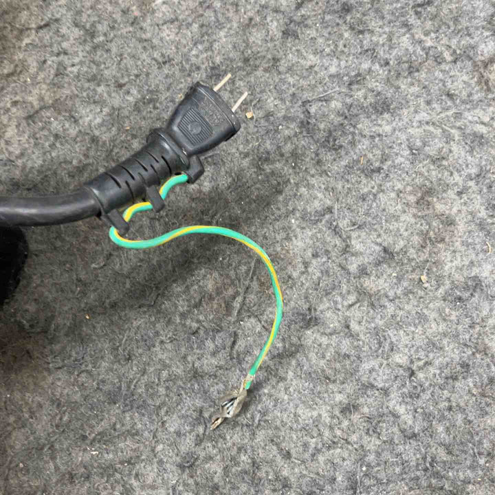 ◇マキタ(makita) 常圧高圧兼用エアコンプレッサー AC3000【鴻巣店】