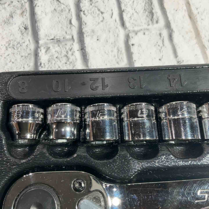 Snap-on スナップオン 3/8ロープロファイルラチェットハンドル+3/8ロープロファイルソケット9点セット RAF80A+RFM8-18 【川口店】