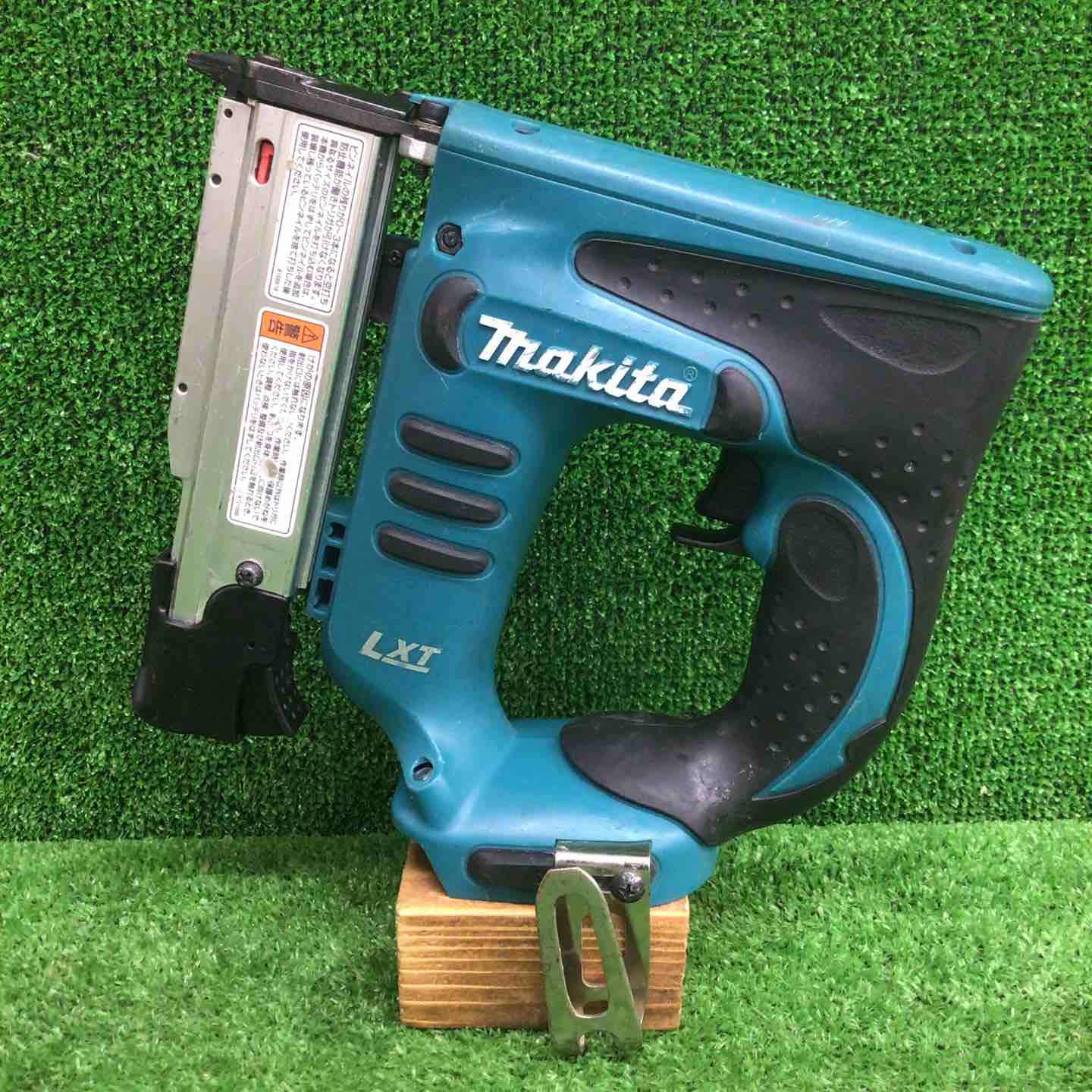 マキタ(makita) コードレスピンネイラ PT351DZ【船橋馬込店】【店頭取引限定】【中古】管理番号：ITD3R1GBTNF8 中古品】 マキタ/makita コードレスピンタッカ PT351DZ 【鴻巣店