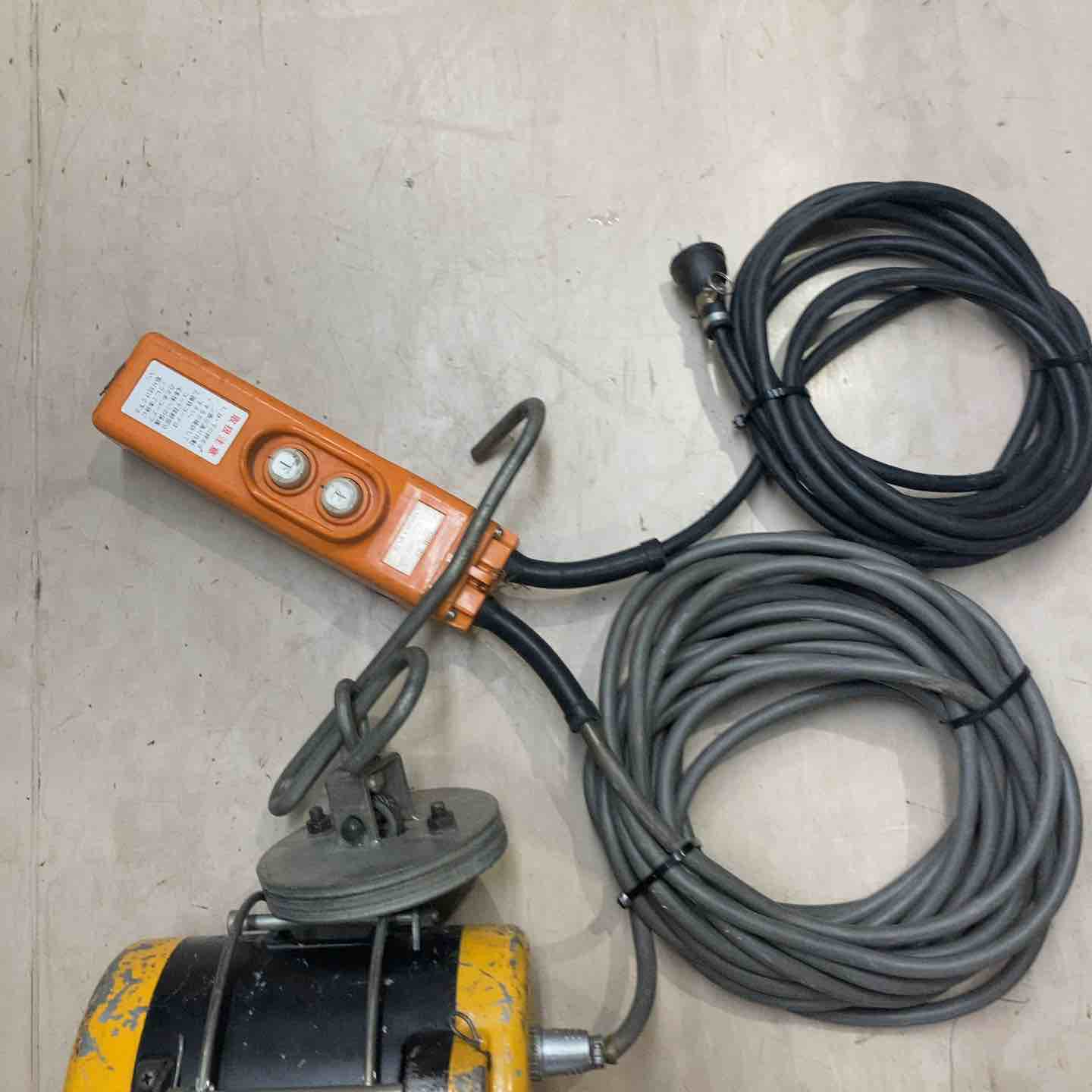 店頭受取り限定】◇リョービ(RYOBI) 電動ウインチ(ワイヤー) WI-61A
