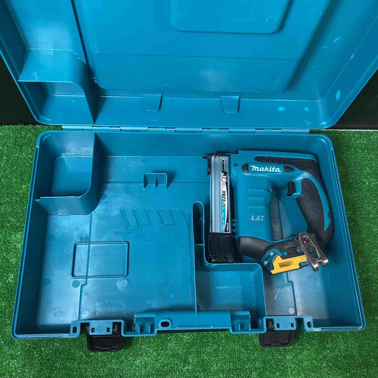 ◇マキタ(makita) コードレスタッカ ST120DZK【岩槻店 ◇マキタ(makita) コードレスタッカ ST120DZK【岩槻店