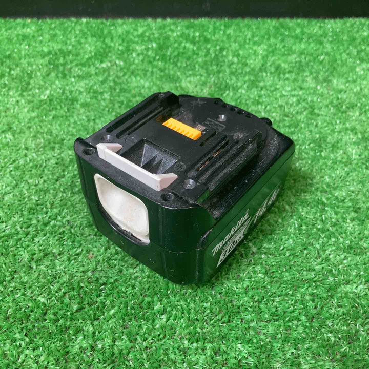 ☆マキタ(makita) コードレスアングルインパクトドライバ TL060DZ 14.4V3.0Ahバッテリー付【岩槻店】