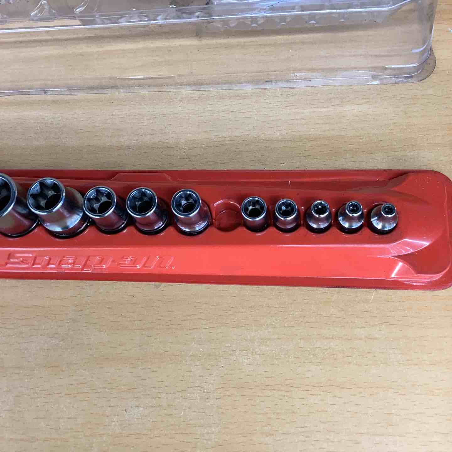 【スナップオン/Snap-on】トルクス シャローソケットセット SLE240 サイズE24-E4まで / 12本セット【越谷店】 スナップオン/Snap-on】トルクス シャローソケットセット SLE240