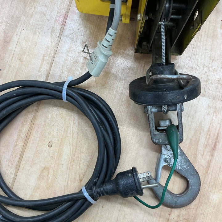 トーヨーコーケン ベビーホイスト BH-N300 小型 軽量 昇降 吊り下げ式 荷揚げ 巻上機 【電材館越谷店】