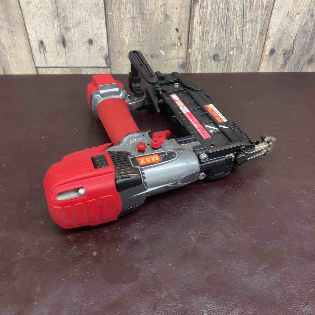 【中古品】 マックス(MAX) 高圧フロアタッカ HA-50F2D/4MA 【東大和店】