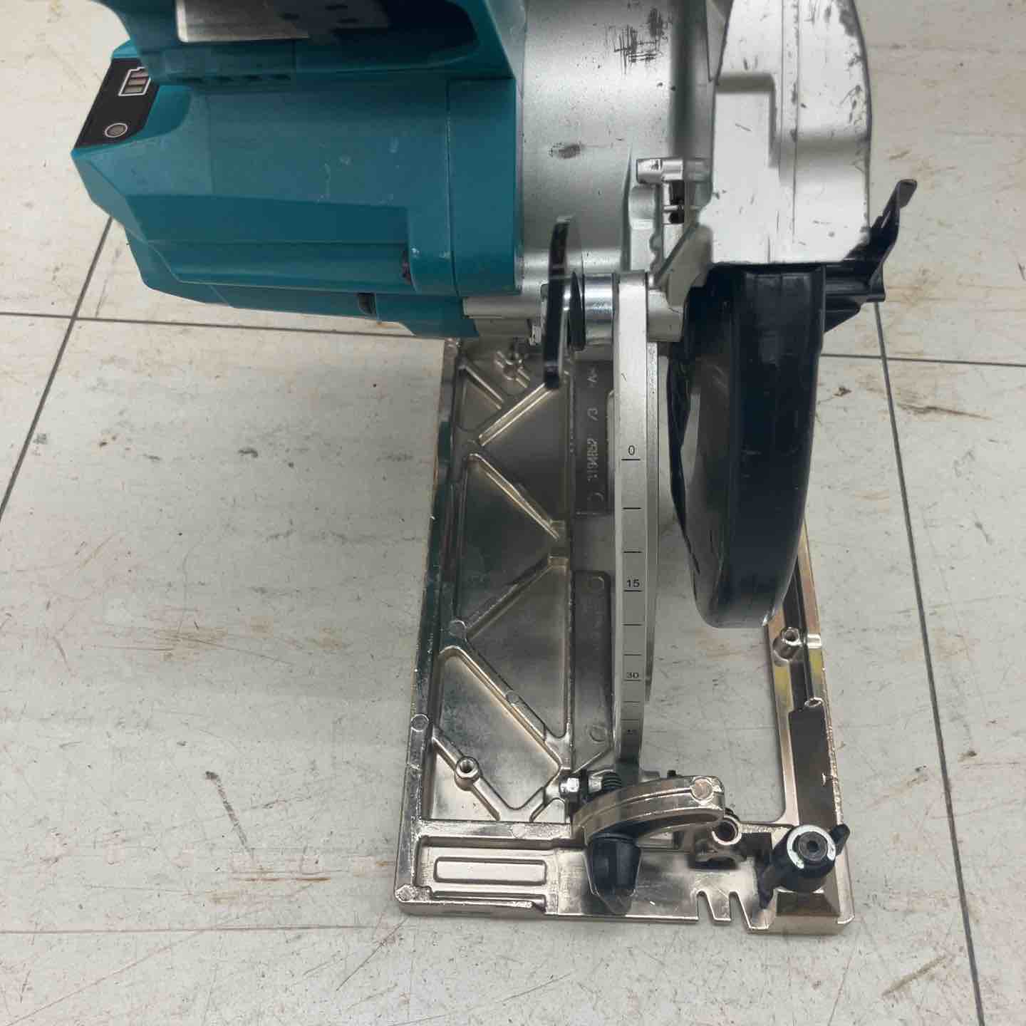 現状品】 マキタ/makita コードレス丸のこ・HS631DZ 【鴻巣店