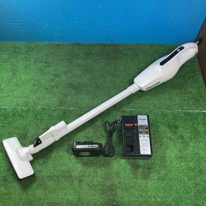 ◇パナソニック(Panasonic) 充電スティッククリーナー EZ37A3LJ1F-W ◎バッテリー14.4V1個・充電器付き！【岩槻店】