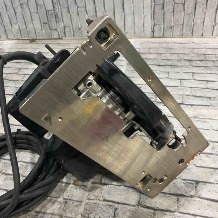 ★マキタ(makita) 電子マルノコ HS6303B【川口店】