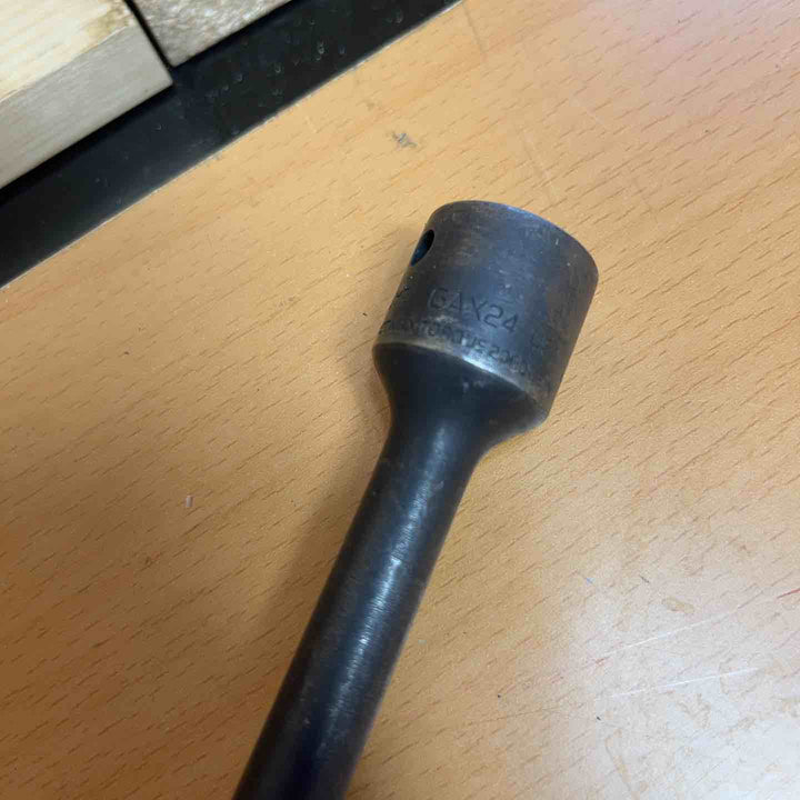 Snap-on スナップオン 内1/2外3/8 24インチ 工業用仕上げ 変換ロングエクステンション ストレートタイプ GAX24　【越谷店】