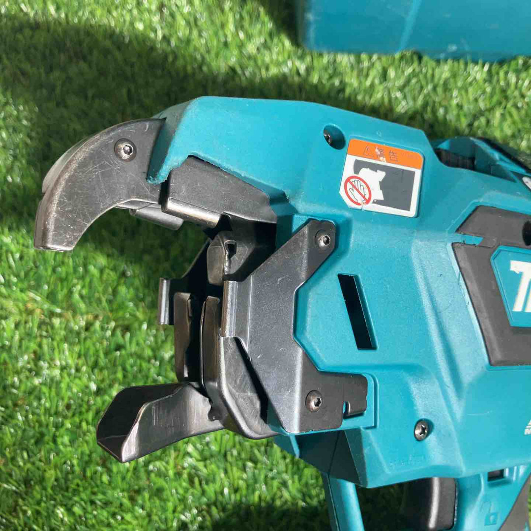 ★マキタ(makita) 14.4V/18V コードレス鉄筋結束機 リバータイア TR180DZK 本体+ケースセット【戸田店】