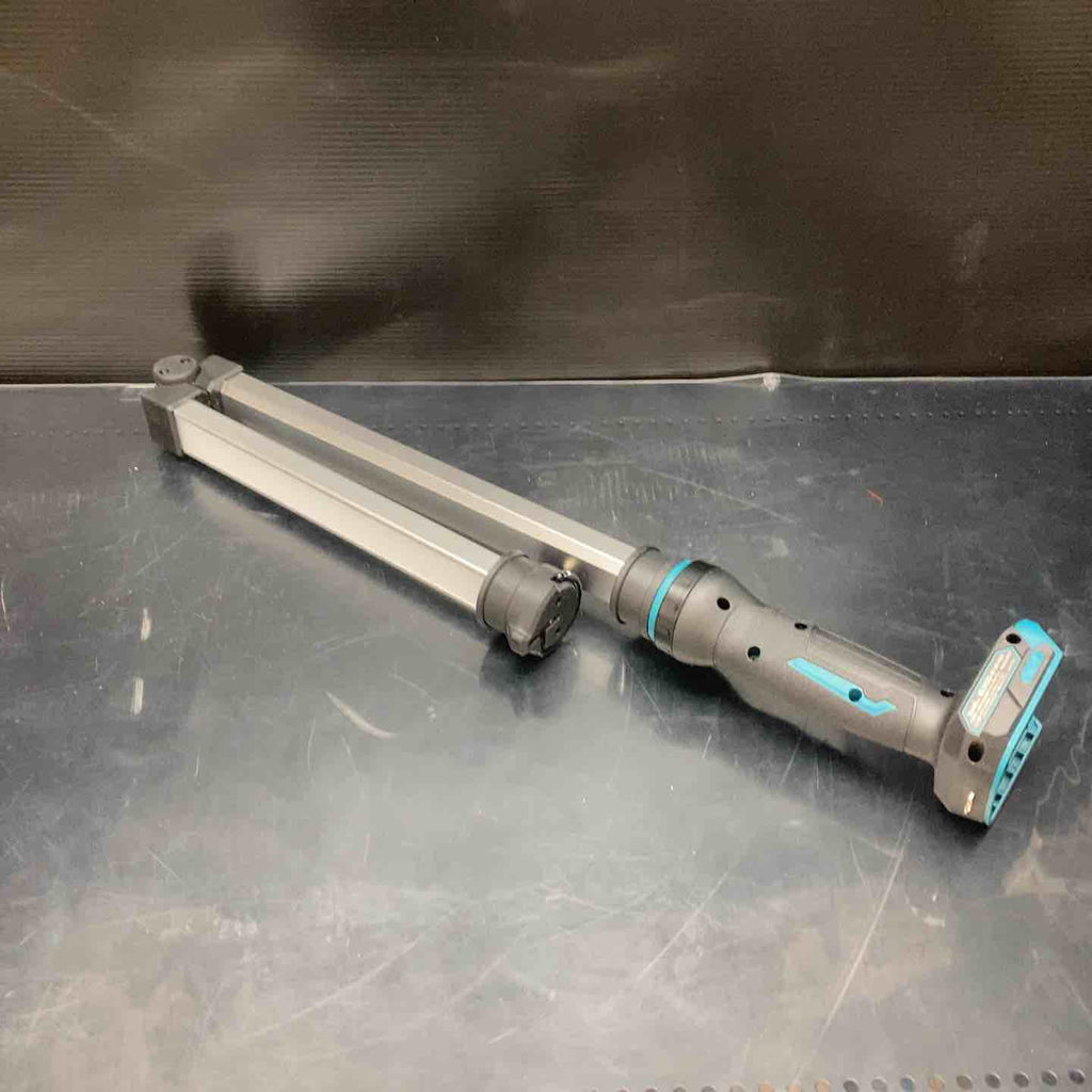 マキタ(makita) コードレスLEDライト ML012G【川越店】 マキタ(makita) コードレスLEDライト ML012G【川越店】 – アクトツール