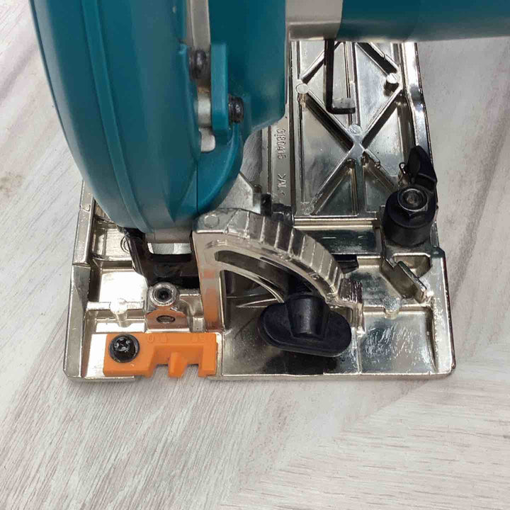 ★マキタ(makita) 電気マルノコ 5637BA【越谷店】