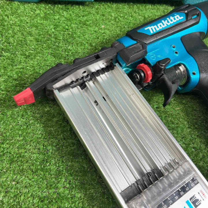 ★マキタ(makita) 高圧フィニッシュネイラ AF552HM【藤沢店】
