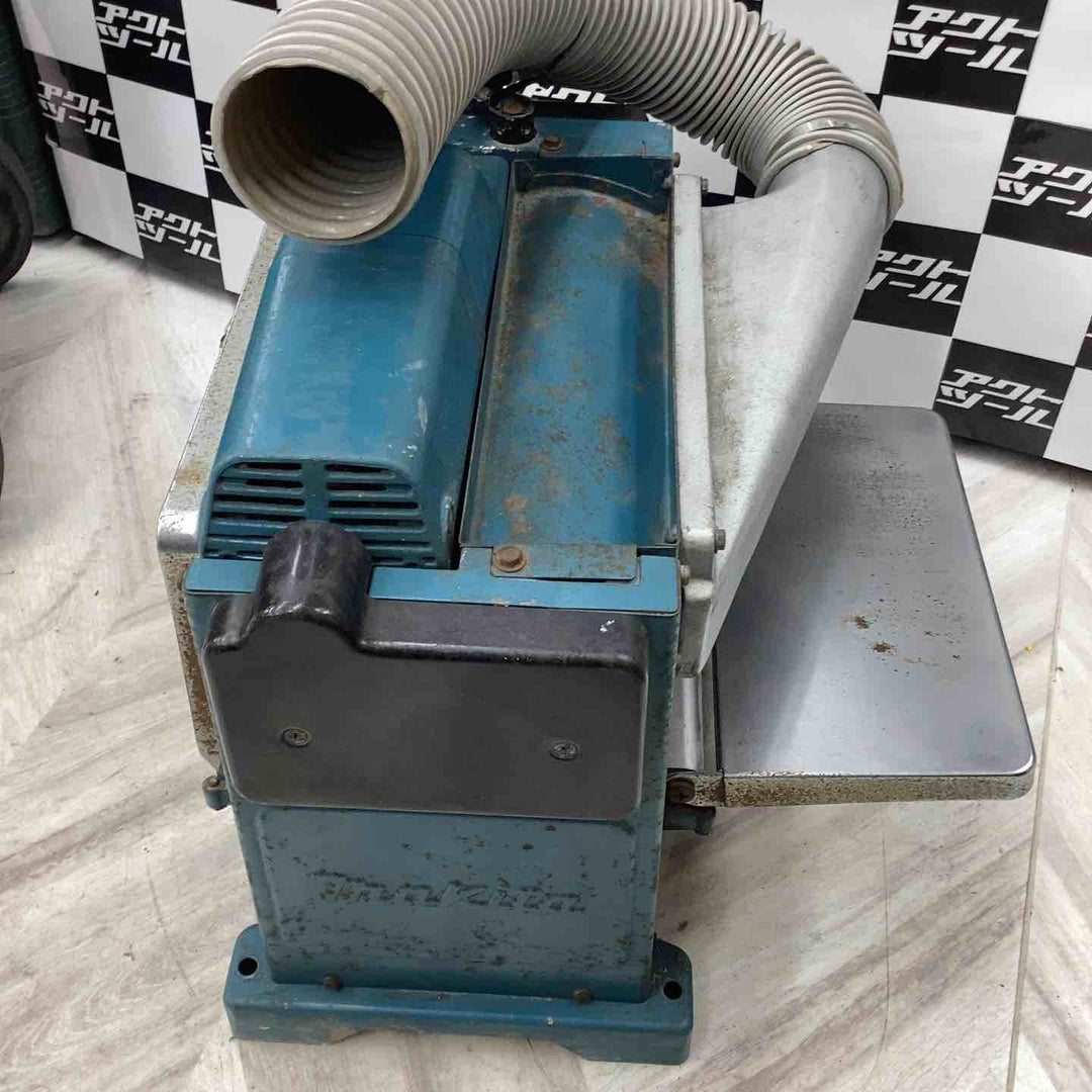 マキタ(makita) 300自動カンナ モデル 2012 有効幅304mm  木工  加工 掘削 表面処理  電動工具 100V 【越谷店】