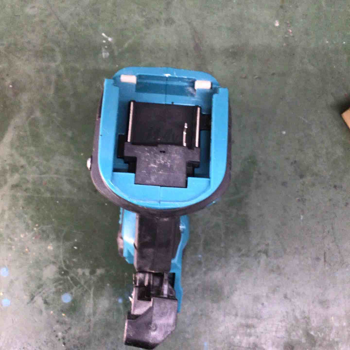★マキタ(makita) コードレスピンネイラ PT352DZK【戸田店】