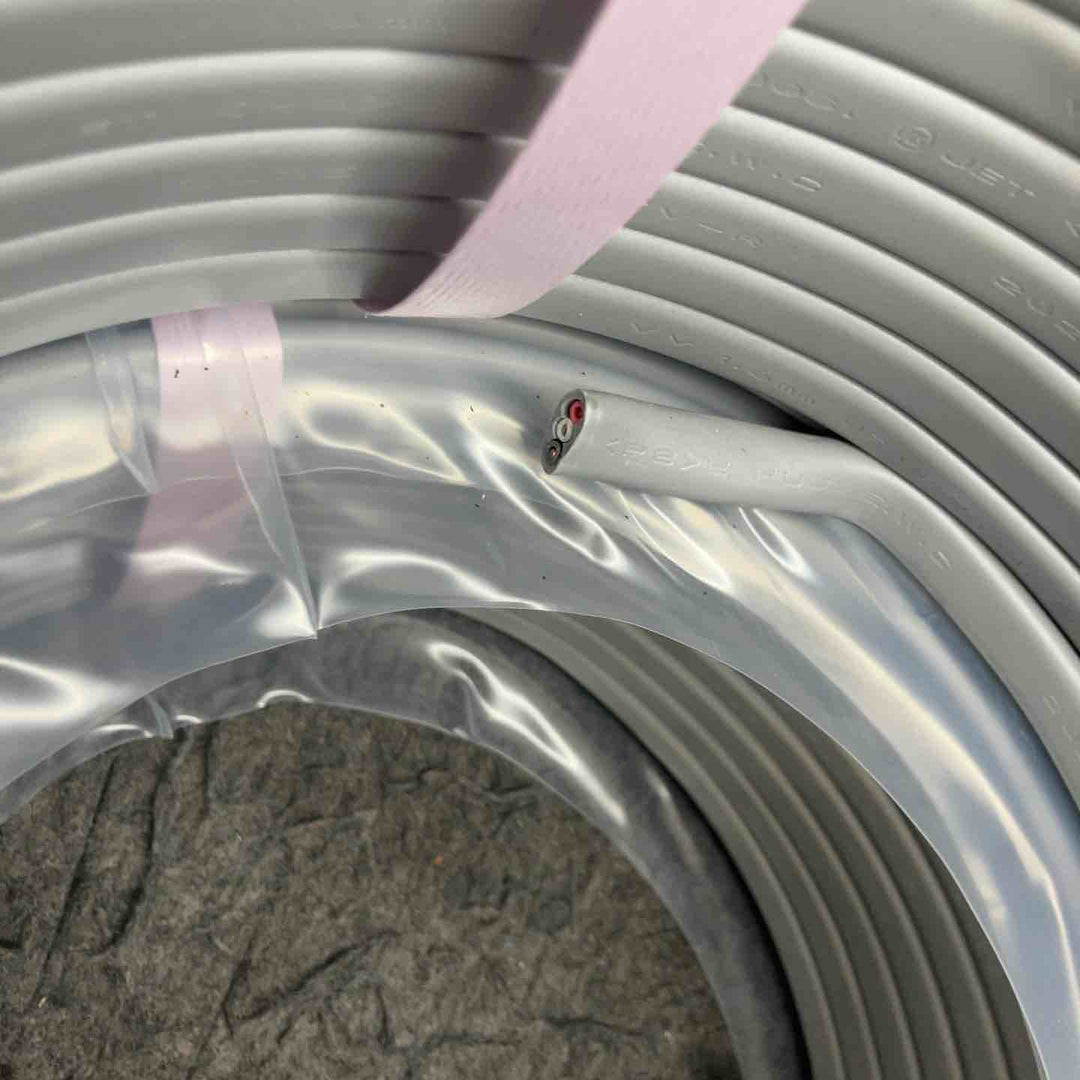富士電線 VVFケーブル 3芯×1.6mm 100ｍ*2点セット 黒・白・赤【鴻巣店】