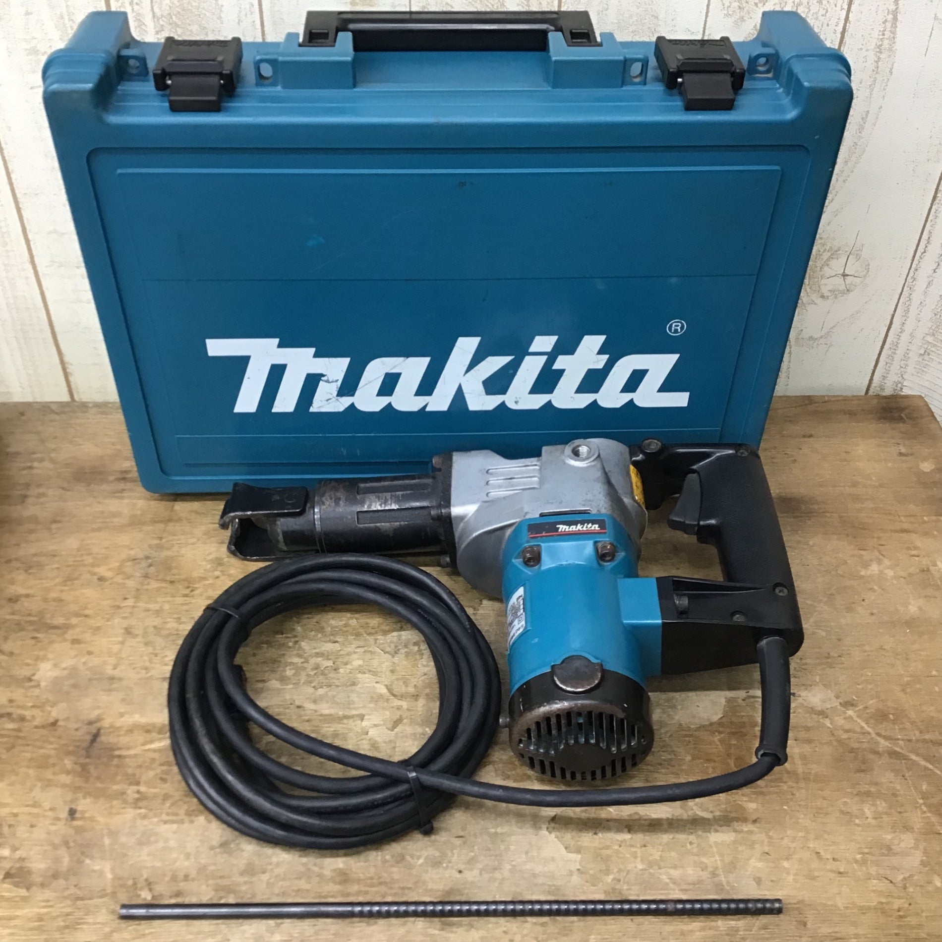 ☆マキタ(makita) ハンマドリル HR3520【柏店】 ☆マキタ(makita) ハンマドリル HR3520【柏店】 – アクトツール