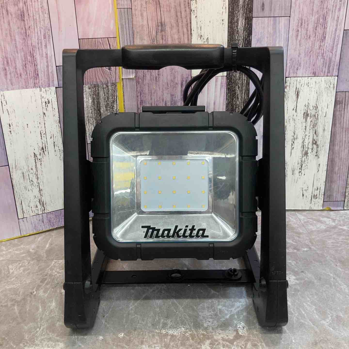 ✨マキタ 中古 ML805 充電式スタンドライト 三脚付き✨うるま市田場✨