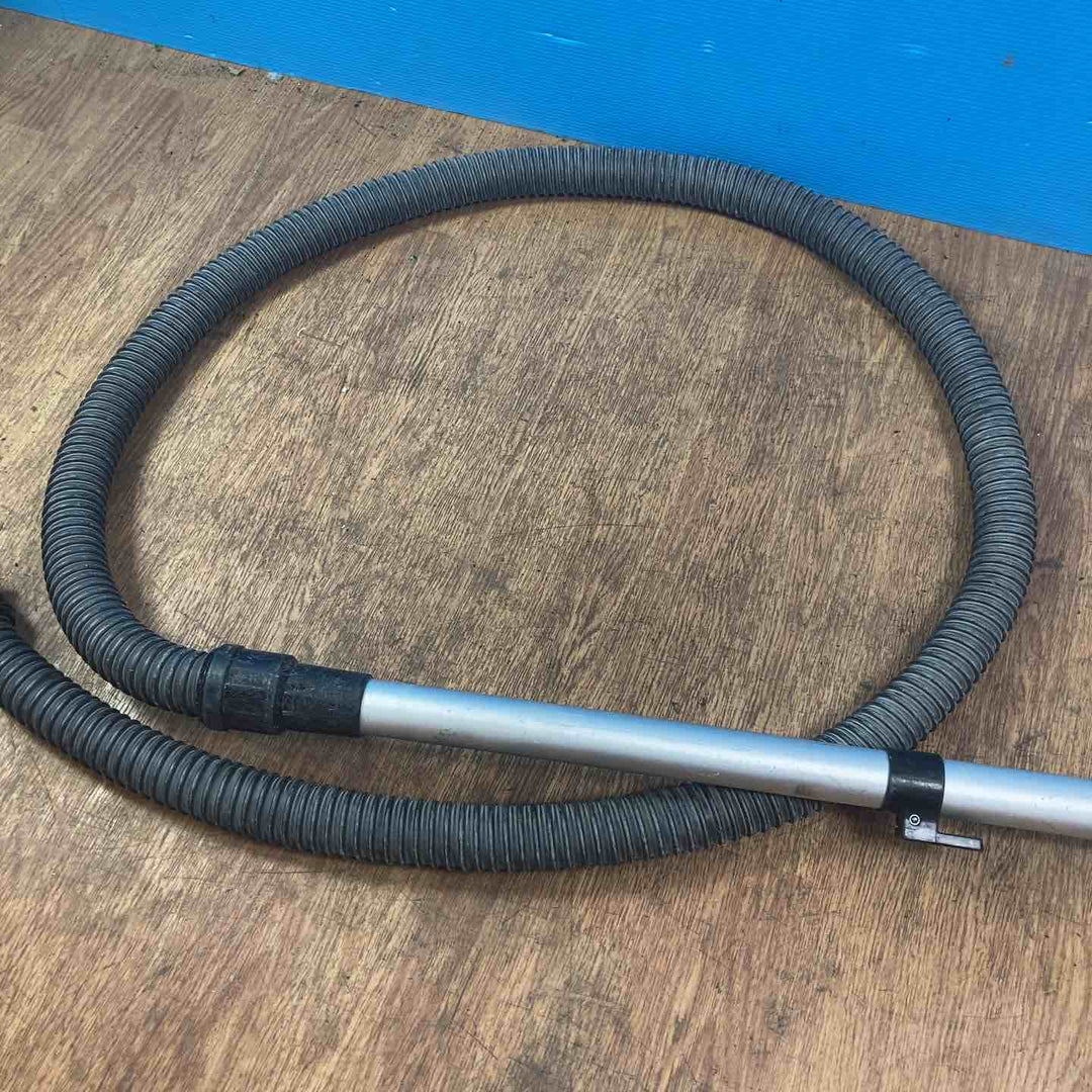 ★マキタ(makita) 集じん機 乾湿両用 474(P)【岩槻店】