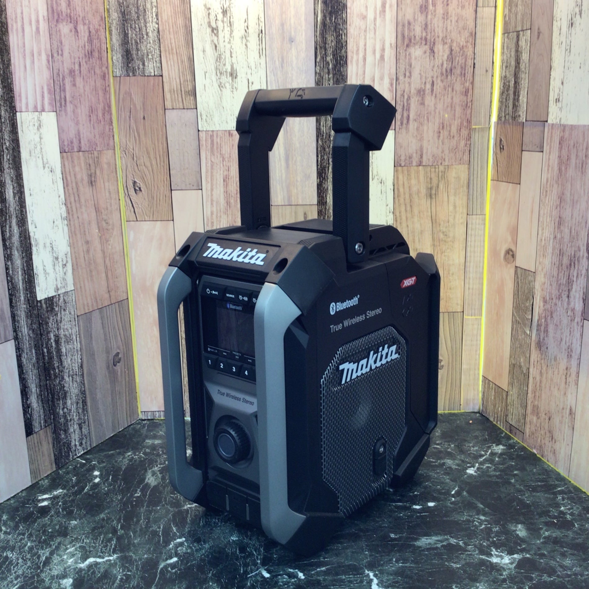 ☆マキタ(makita) コードレスラジオ MR005GZB【八潮店】 – アクト