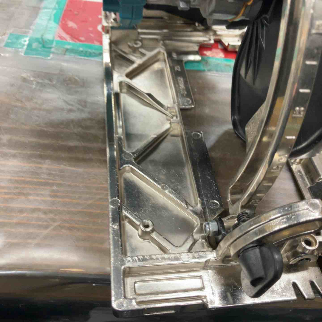 ★マキタ(makita) コードレス丸のこ HS002GZ【戸田店】