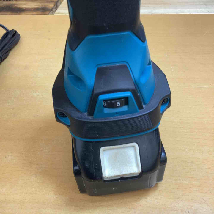 ★マキタ(makita) コードレスマルチツール TM52DRG【越谷店】