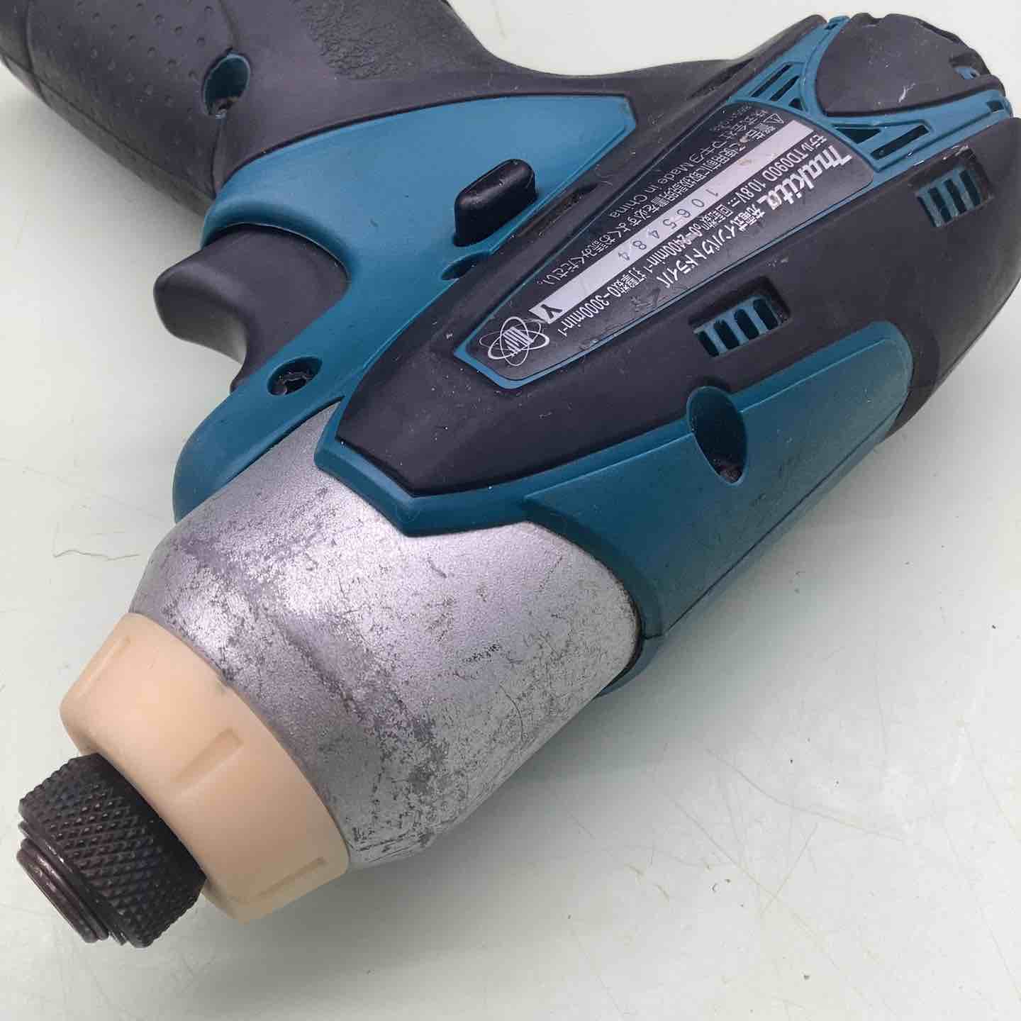 マキタ(makita) コードレスインパクトドライバー TD090DWX ケースなし