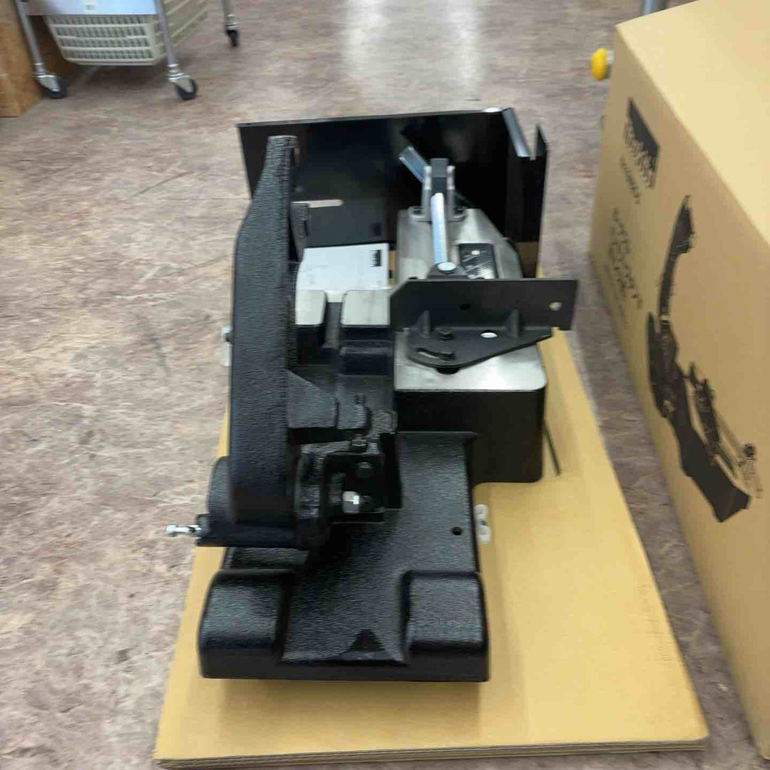 【店頭受取り限定】マキタ makita ポータブルバンドソー用スタンド No.194025-5【所沢店】