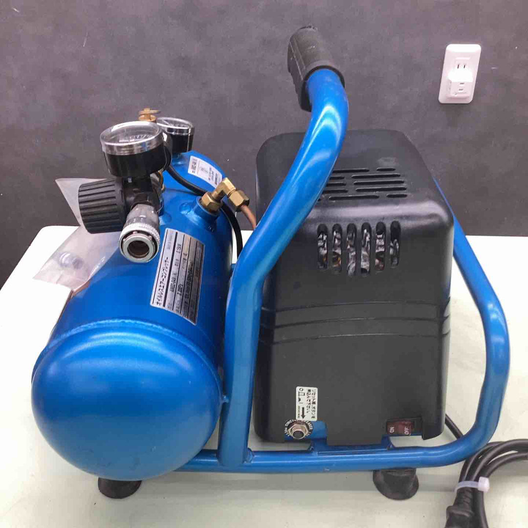 ◇E-Value 常圧エアーコンプレッサー AM02-04N【越谷店】