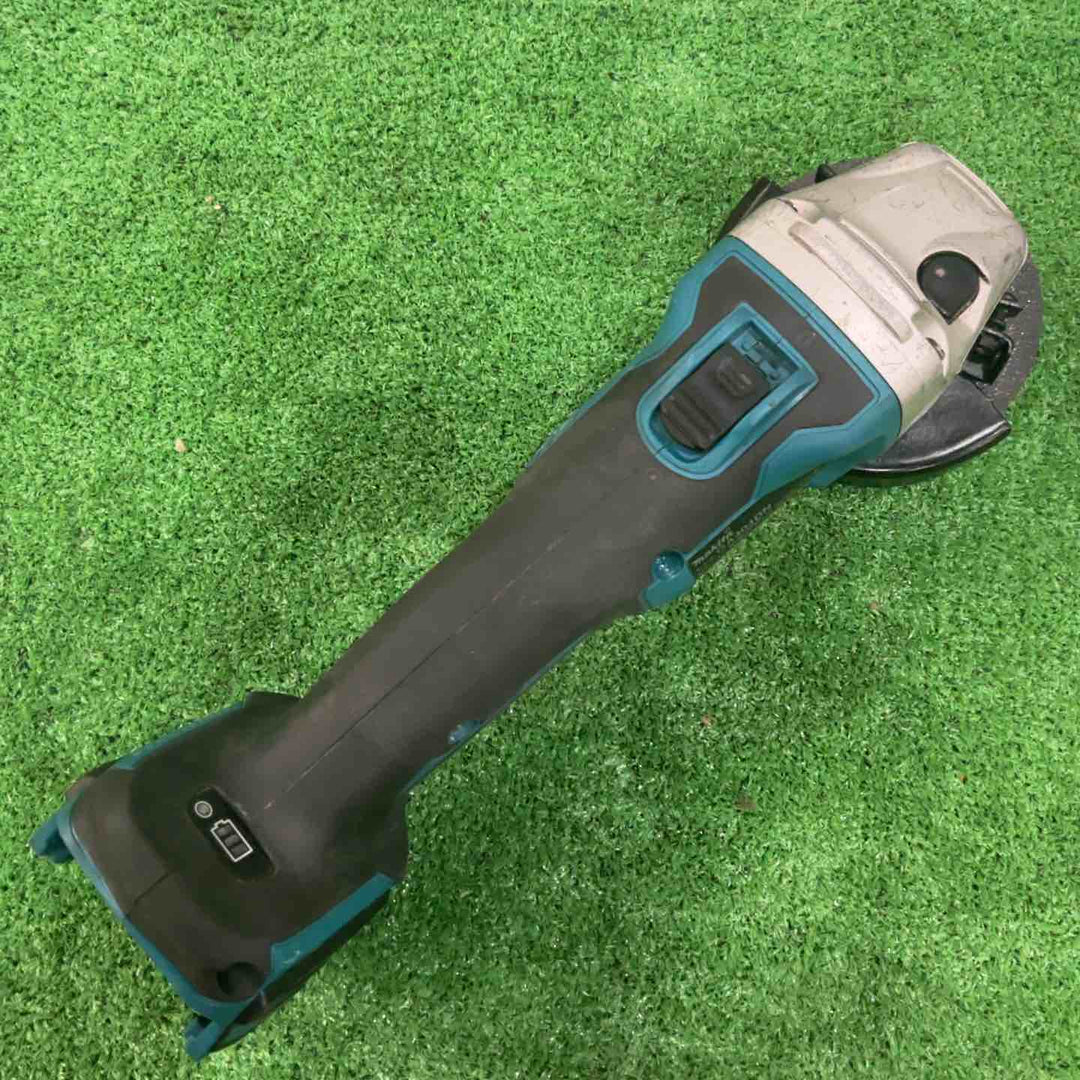 ☆マキタ(makita) 100mmコードレスディスクグラインダ GA404DZN (GA404DN) 18V 動作確認済【川口店】