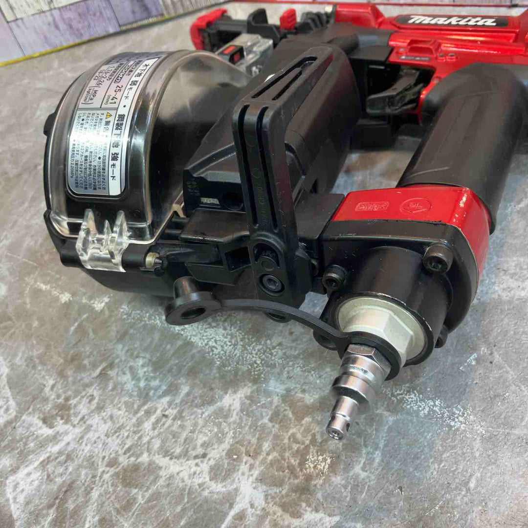 ★マキタ(makita) 高圧エアネジ打ち機 AR412HR【八潮店】